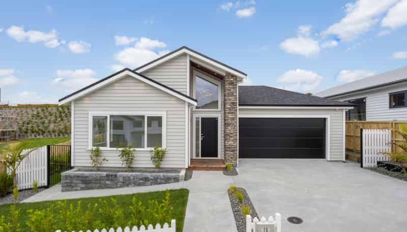 15 Pekanga Road, Millwater