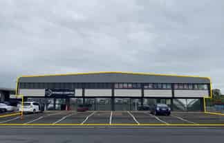 584SQM Versatile Warehouse with Ample Parking