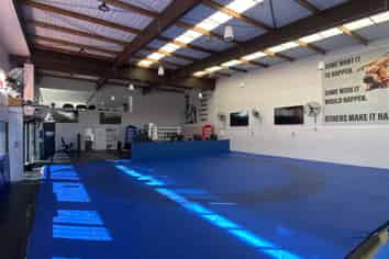 584SQM Versatile Warehouse with Ample Parking