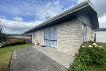 20b Poaka Avenue, Dinsdale