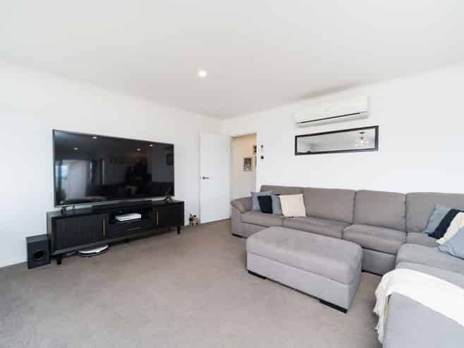 6 Wescombe Grove, FEILDING