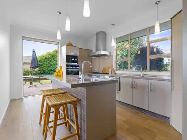 5 Cooper Crescent, Cambridge