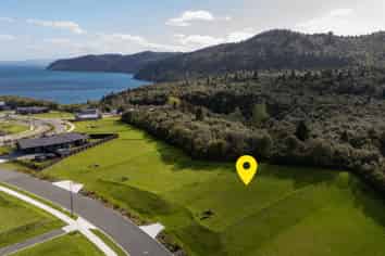 7 Otaketake Drive, Kinloch