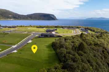 7 Otaketake Drive, Kinloch
