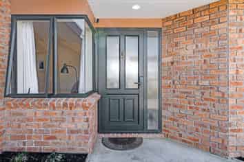 16A George Crescent, Buckland