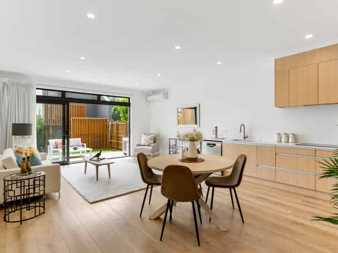 9 Hudson Bay Road, Hobsonville