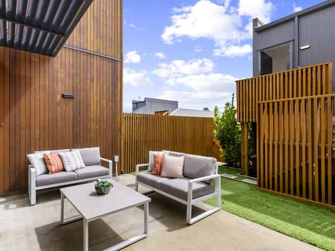 9 Hudson Bay Road, Hobsonville