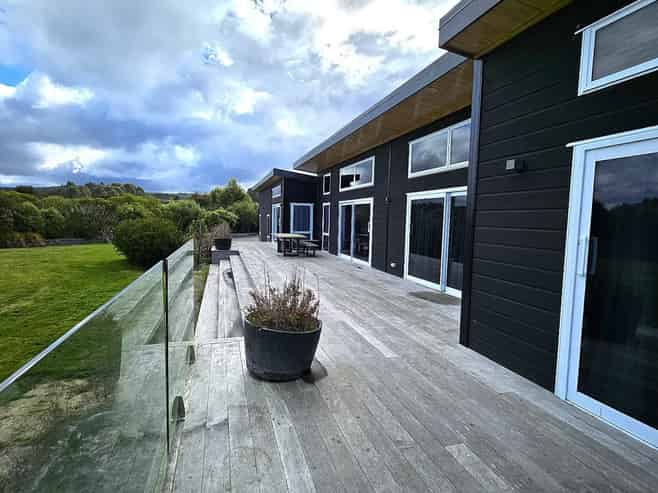24 Lacebark Drive, Kinloch