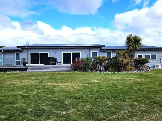 24 Lacebark Drive, Kinloch