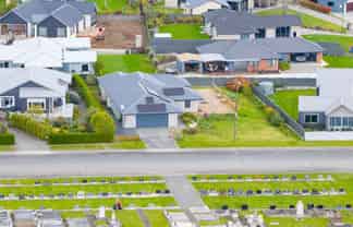 7 Lake View Road, Waipukurau