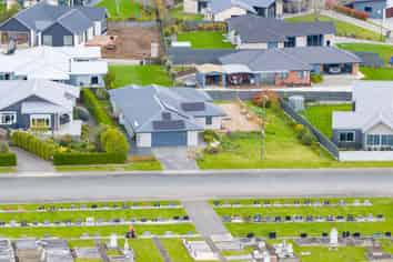 7 Lake View Road, Waipukurau