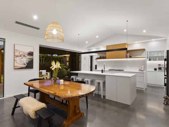 5 Canoe Lane, Riverhead