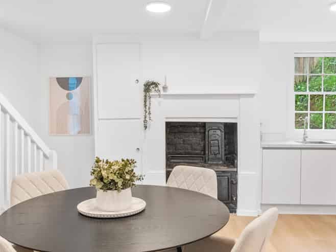 16 Dalry Street, Mornington