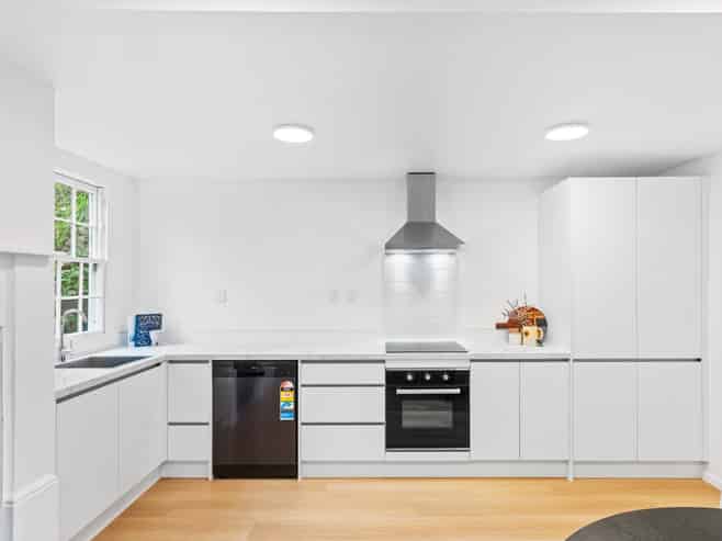 16 Dalry Street, Mornington