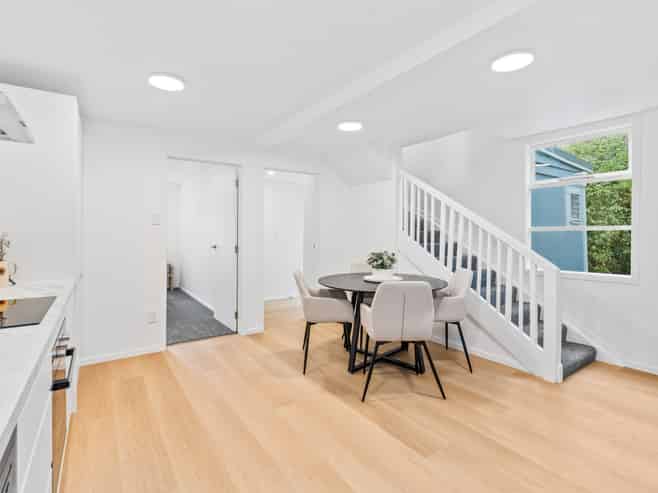 16 Dalry Street, Mornington