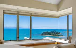 31 The Cliffs, Britannia Heights
