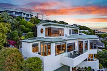 31 The Cliffs, Britannia Heights