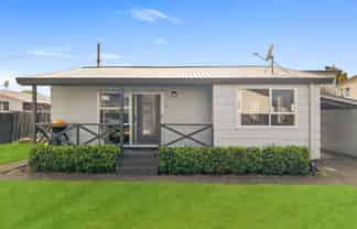 2/6 Short Street, Papakura