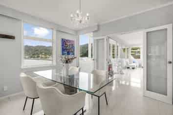 2/4 Gill Road, Eastbourne