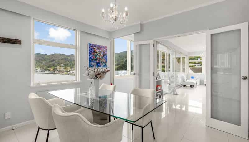 2/4 Gill Road, Eastbourne
