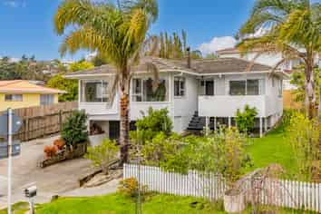 46 Awaruku Road, Torbay