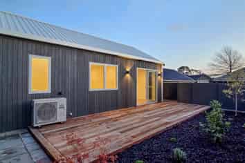 2/11 Tamihana Avenue, Fairfield