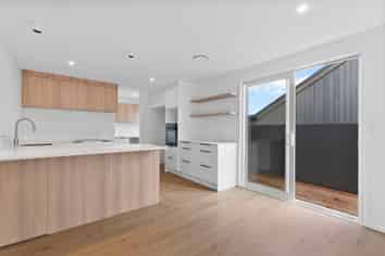 2/11 Tamihana Avenue, Fairfield