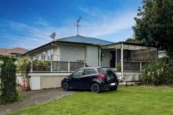 42 Bowater Place, Manurewa