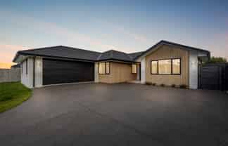 54 Freedom Drive, Kelvin Grove