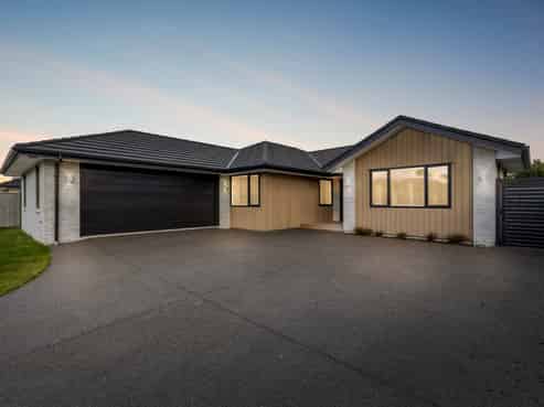 54 Freedom Drive, Kelvin Grove