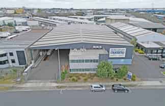 OTAHUHU INDUSTRIAL WITH LARGE CANOPY AND YARD  
