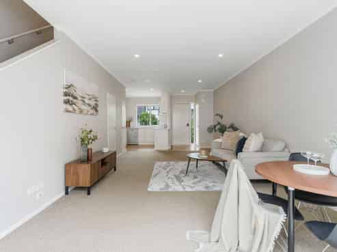 16 Whale Road, Mount Wellington