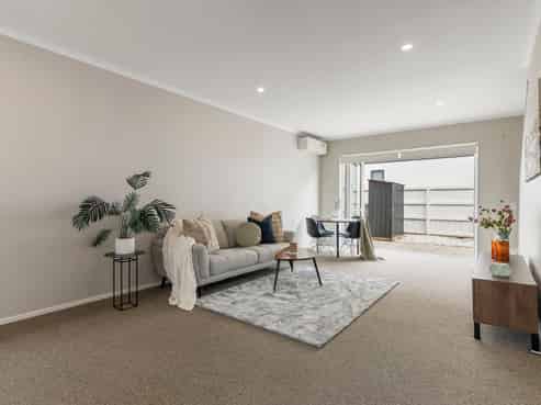 16 Whale Road, Mount Wellington