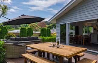 15A Russell Street, WHATAUPOKO