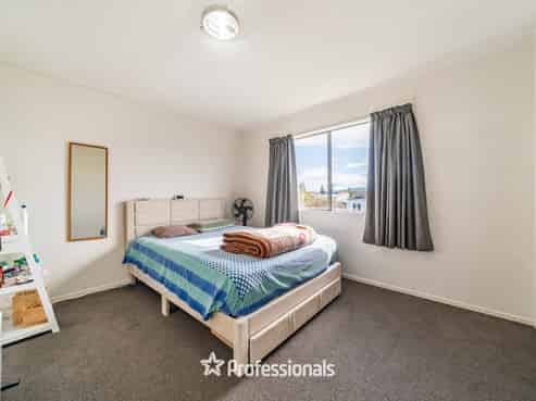 121-123J Bell Road, Waiwhetu