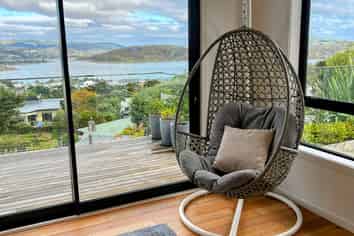 8 The Track, Plimmerton
