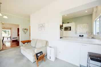 5 Shortland Street, Khandallah