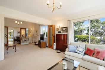 5 Shortland Street, Khandallah