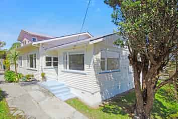 5 Shortland Street, Khandallah