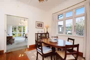 5 Shortland Street, Khandallah