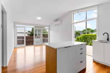 1/26 Warwick Street, Morningside