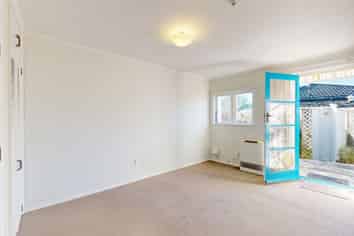 A/5 Knoll Street, Island Bay