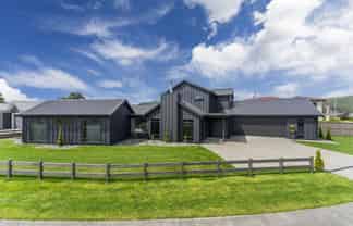 14 Pukeko Way, Kinloch
