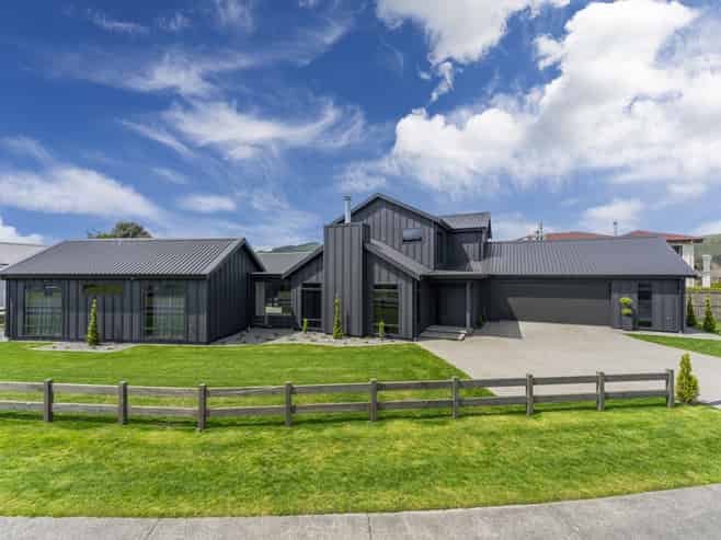 14 Pukeko Way, Kinloch