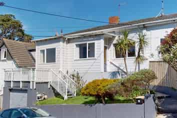 3 Knoll Street, Island Bay