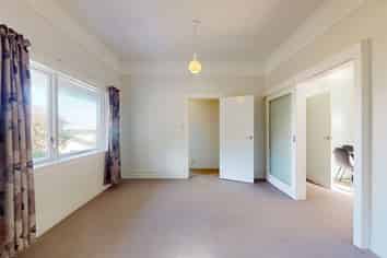 5 Knoll Street, Island Bay