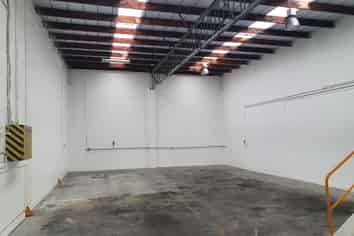 Workshop Bell Block For Lease