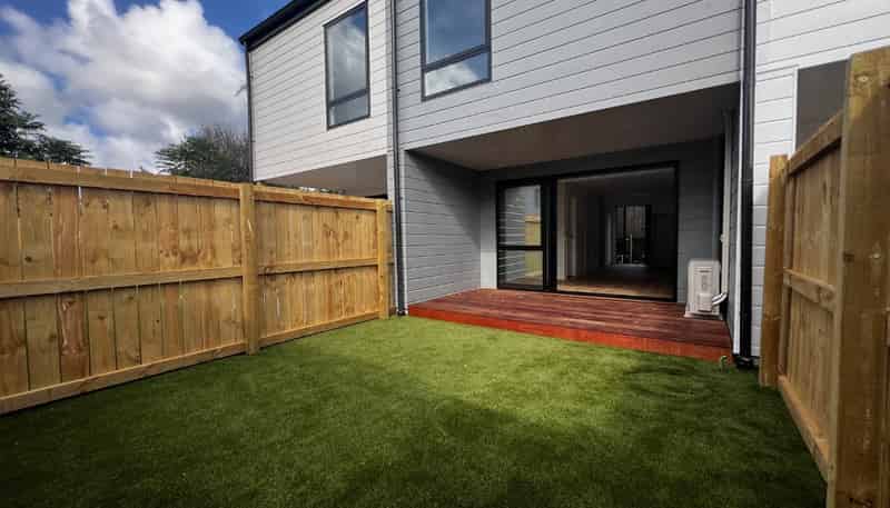 6/21 Divich Avenue, Te Atatu South