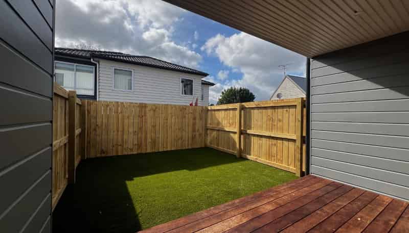 6/21 Divich Avenue, Te Atatu South