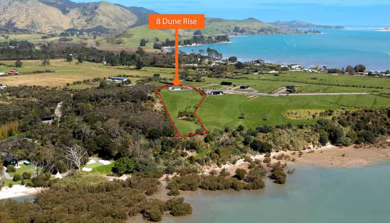 8 Dune Rise, OPONONI